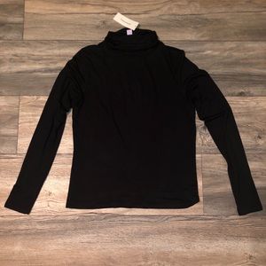 Turtle neck long sleeve